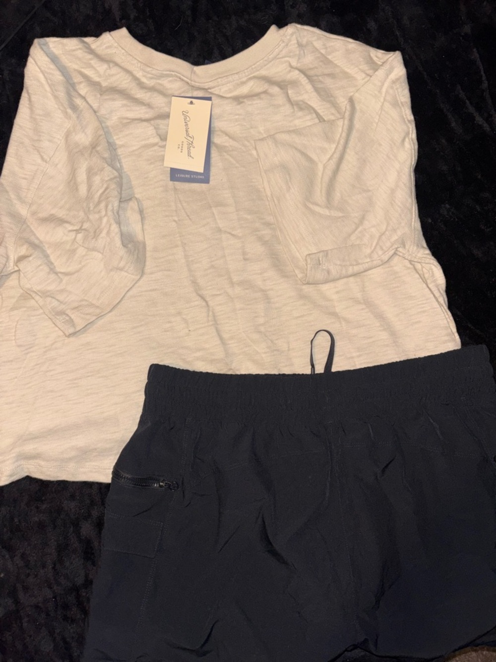 Universal Thread Cream Short Sleeve Pocket Top